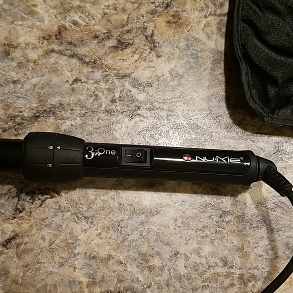NuMe 3 in One Curling Wand Set - Picture 3 of 3